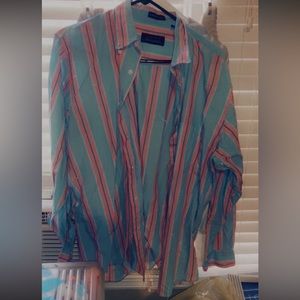 Button Down top Manhattan brand size xl super cute for spring